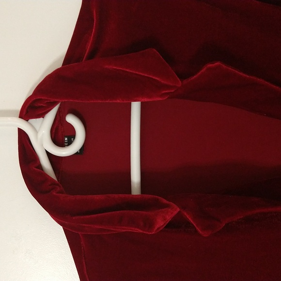 Beautiful Dark Red Velvet Shein Blazer - Picture 7 of 10